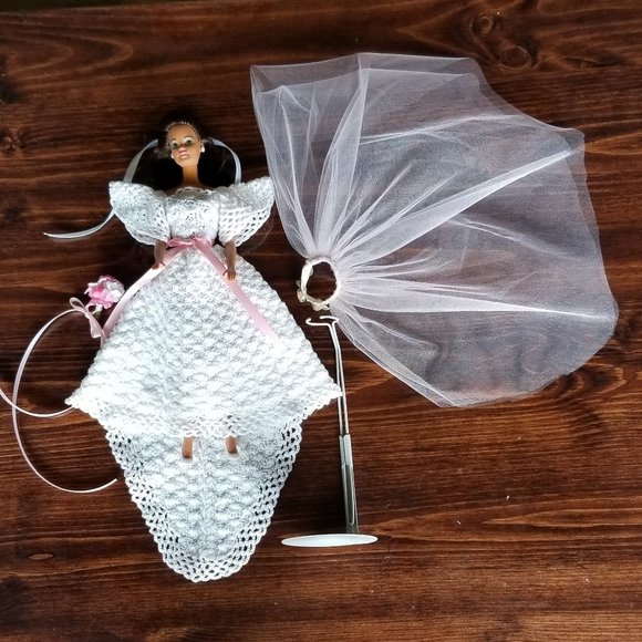 Barbie Bridal Doll - Picture 6 of 6